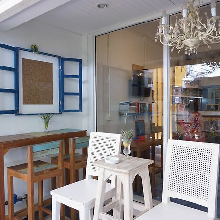 Frog House Bed & Breakfast - Adults Only Patong Екстер'єр фото